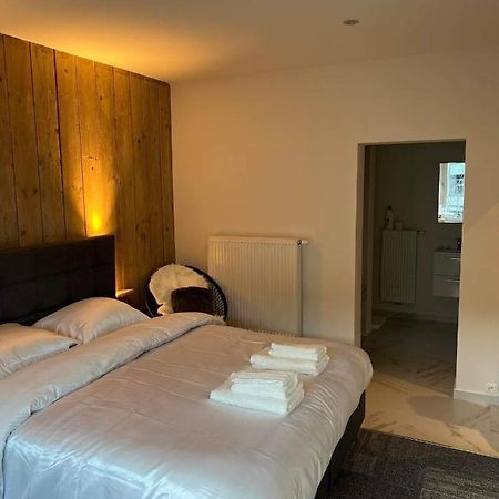 Grote Kamer In Brugge Centrum Met Badkamer ! Bagian luar foto