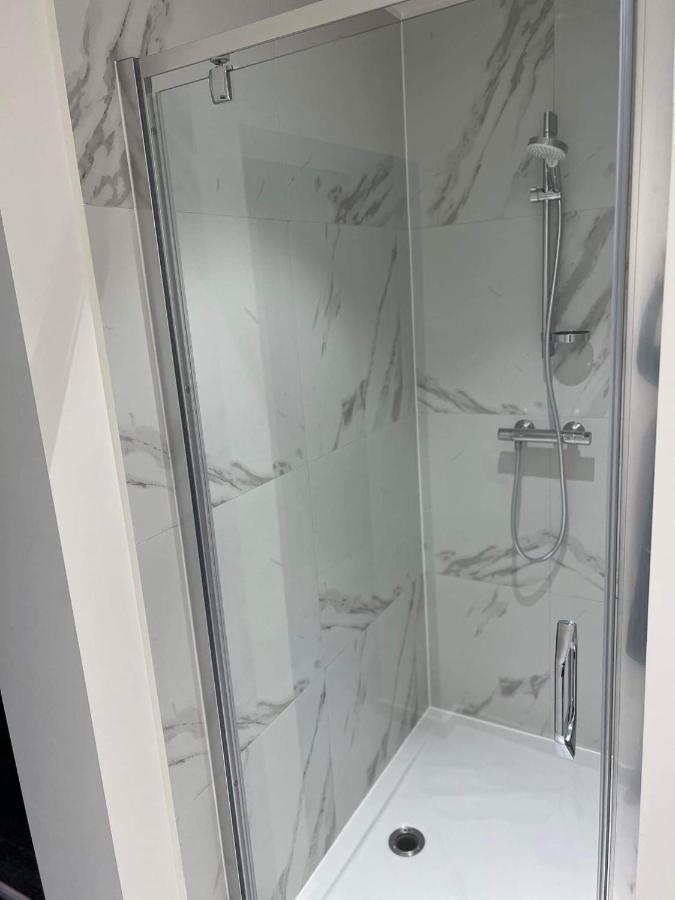 Grote Kamer In Brugge Centrum Met Badkamer ! Bagian luar foto